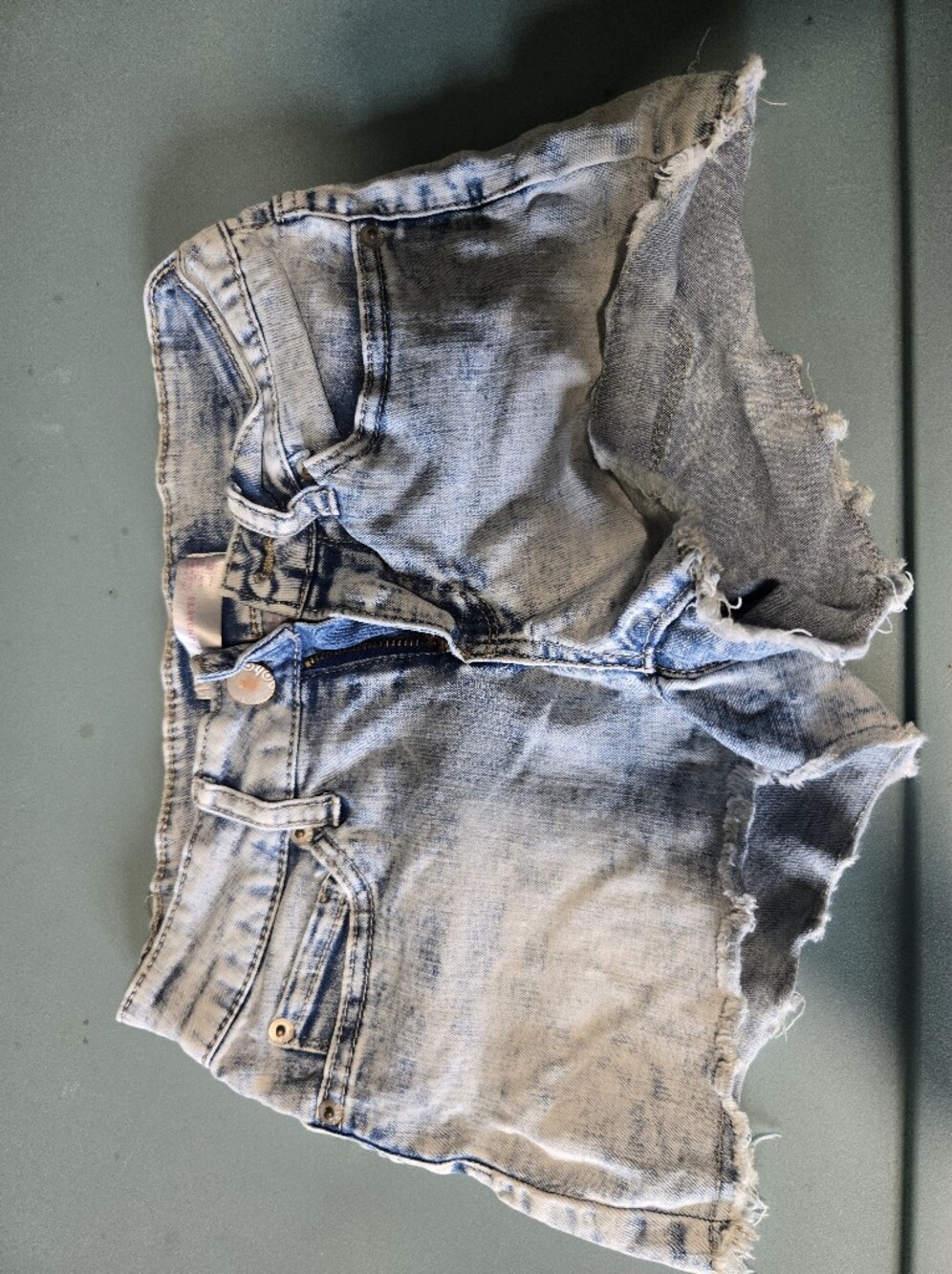 No Boundaries Light Wash Acid Wash Distressed Denim Shorts